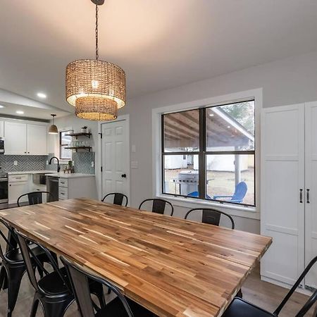 Island Joy - Newly Renovated/Walk To The Beach! остров Оук Екстериор снимка